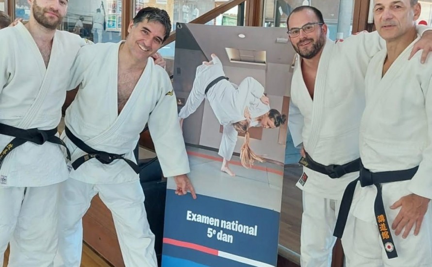Julien LAURENT VARIN reçu à l'examen du 5ème Dan